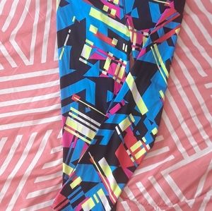Abstract Pattern Bold Colors Leggings